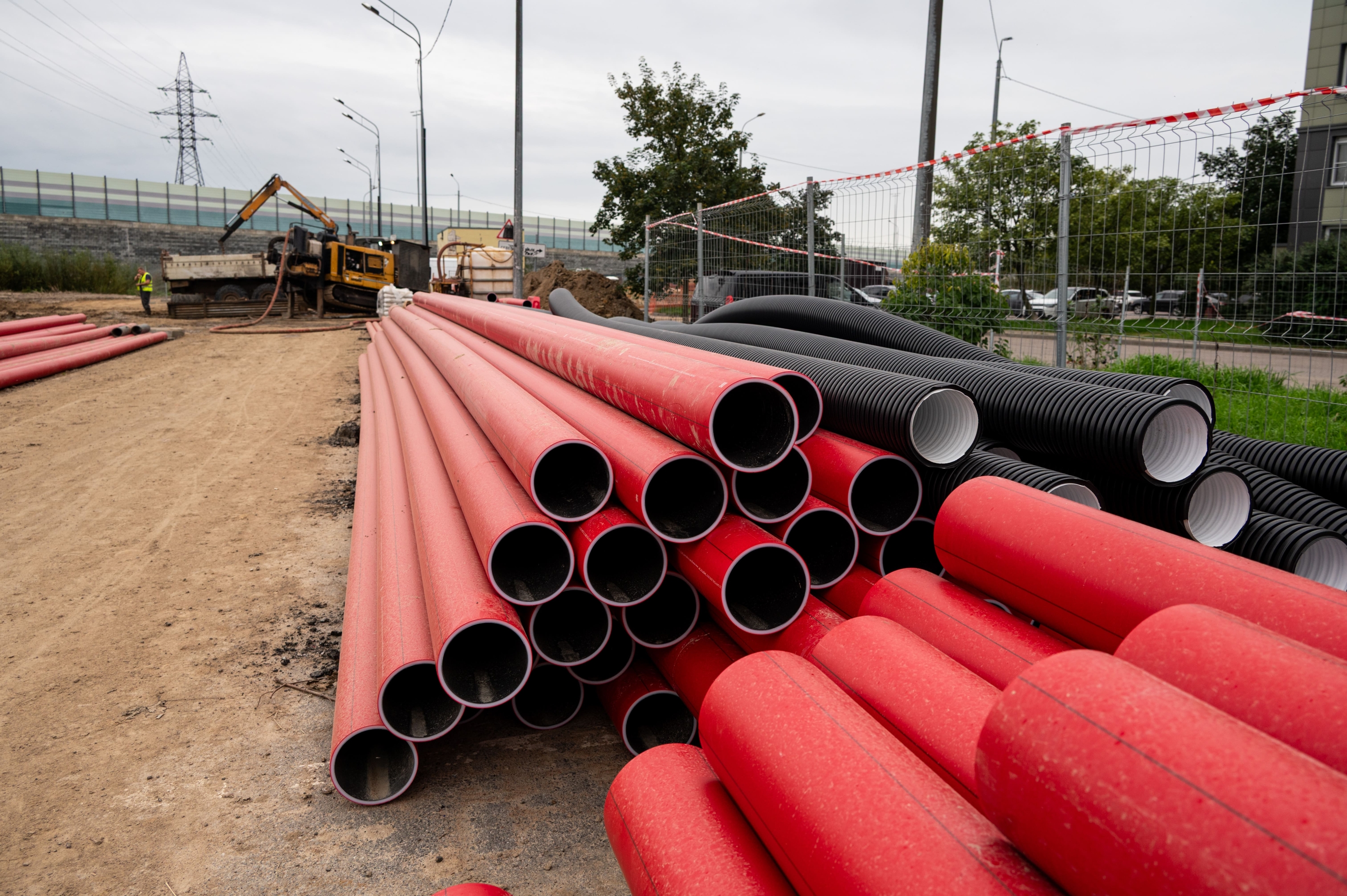 Трубы ПротекторФлексБК и ПК. Северская улица спб.jpg